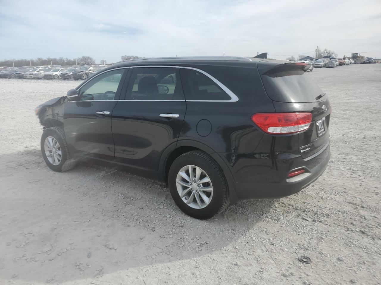 5XYPG4A3XHG337646 2017 Kia Sorento Lx