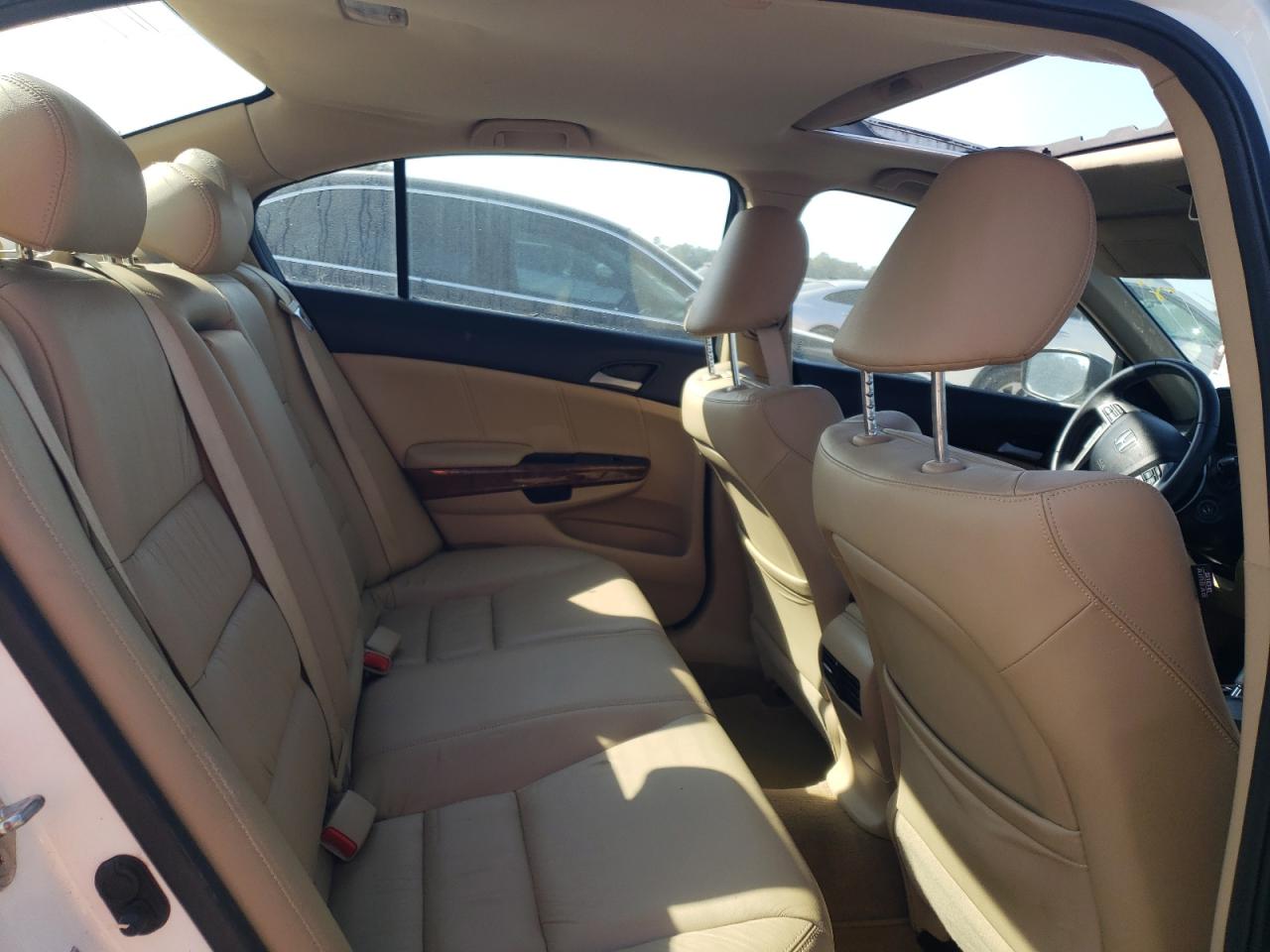 2012 Honda Accord - Image 10