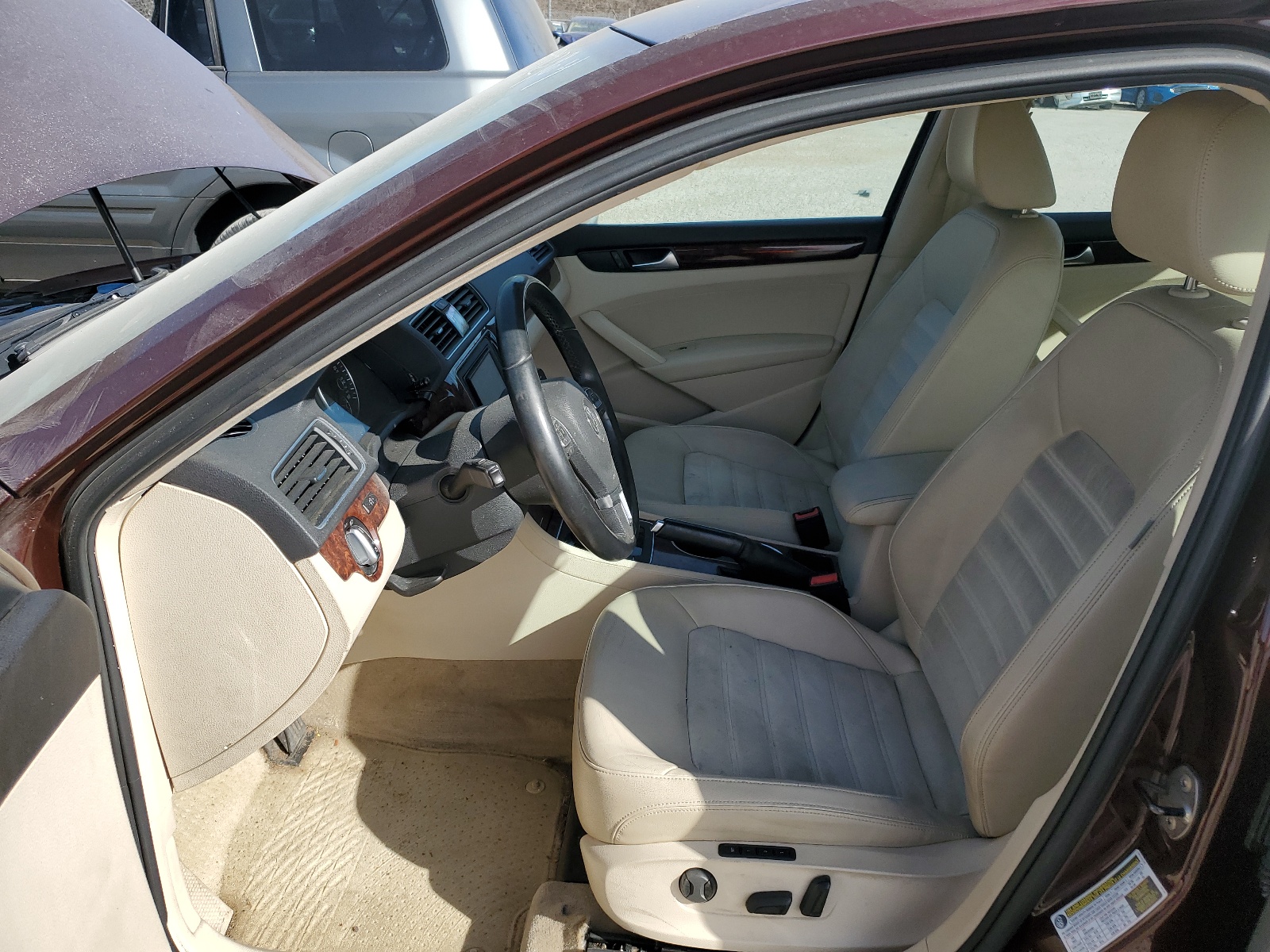 1VWCN7A31DC141743 2013 Volkswagen Passat Sel