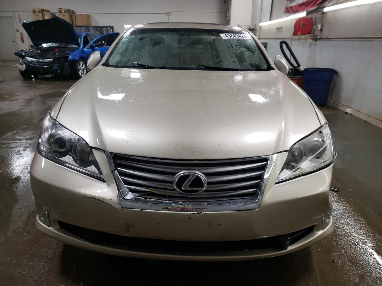 2011 Lexus ES - Image 5