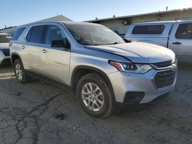  CHEVROLET TRAVERSE 2018 Silver