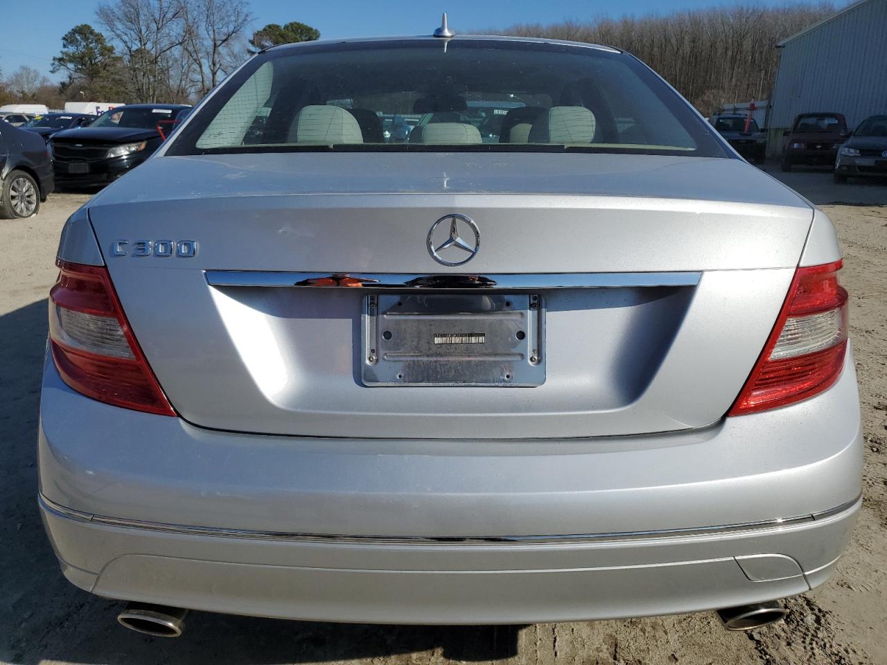 2011 Mercedes-Benz C 300 VIN: WDDGF5EB0BR183828 Lot: 40323994
