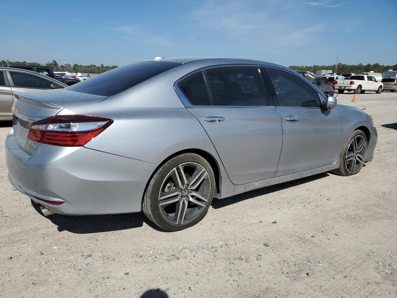 2017 Honda Accord Touring VIN: 1HGCR3F96HA018570 Lot: 42869564