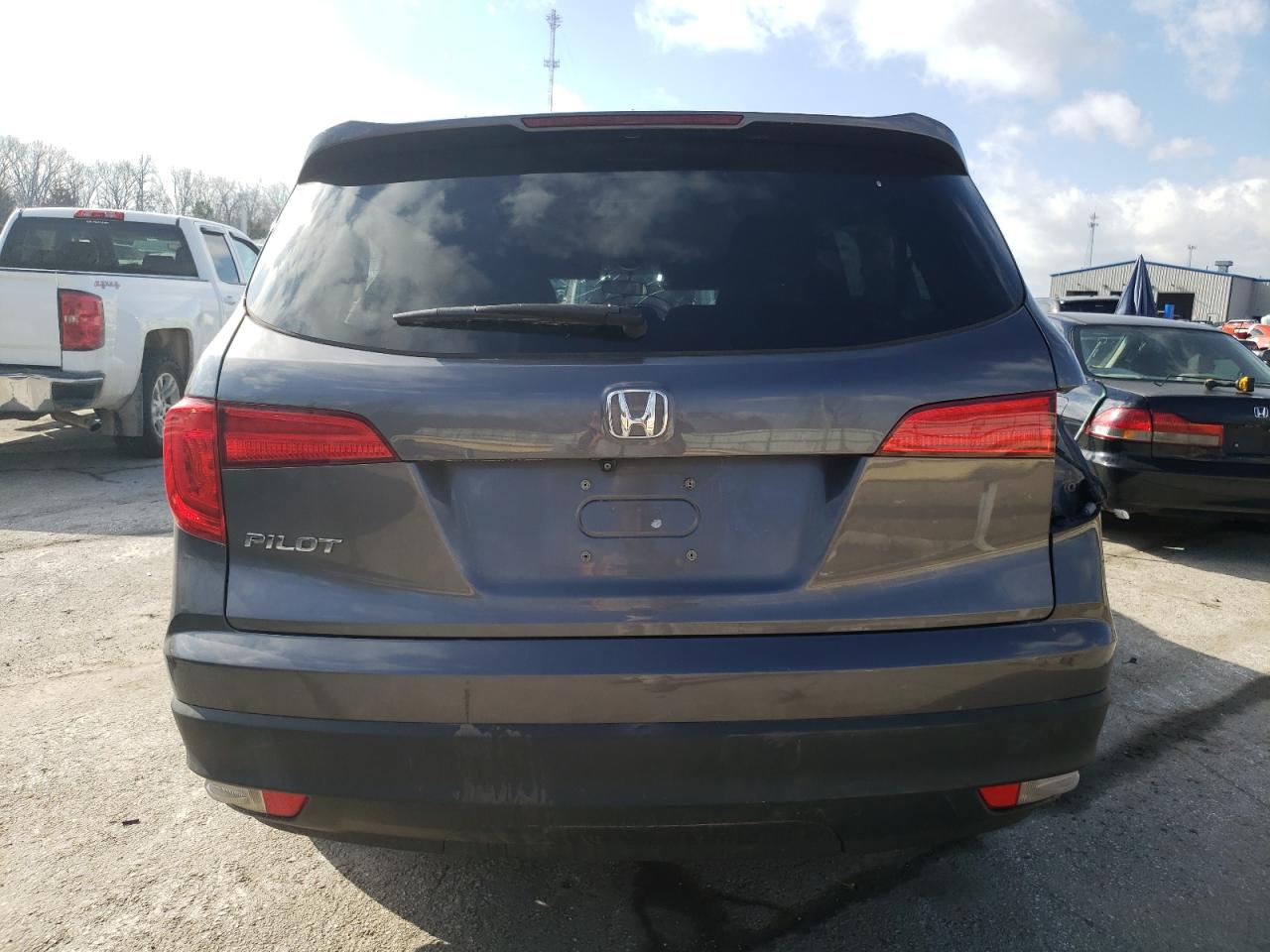 2018 Honda Pilot Ex VIN: 5FNYF5H39JB015905 Lot: 41818704