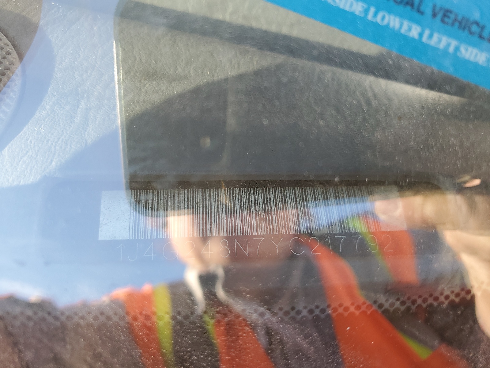 1J4G248N7YC217792 2000 Jeep Grand Cherokee Laredo