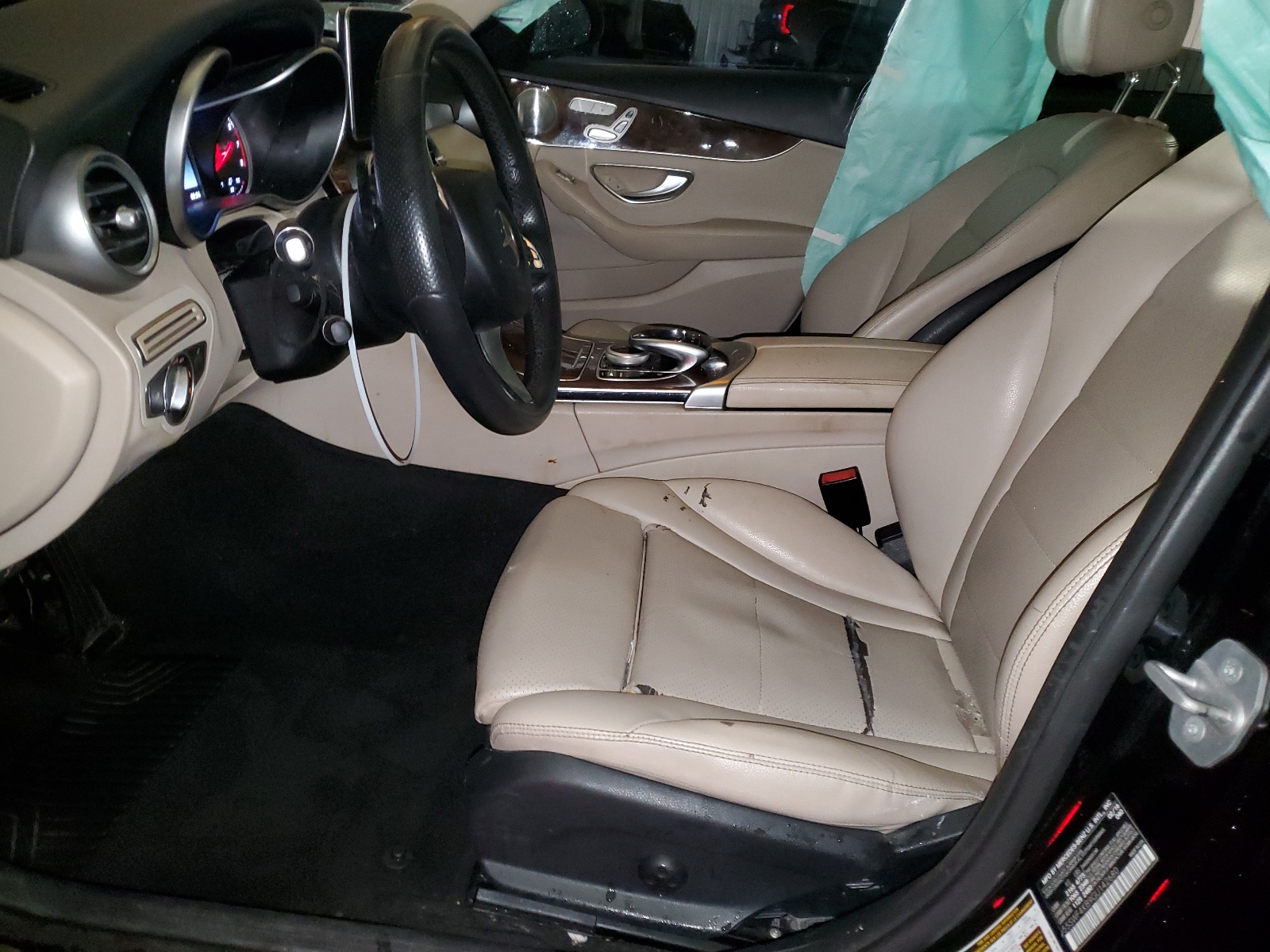 55SWF4KB9GU142680 2016 Mercedes-Benz C 300 4Matic