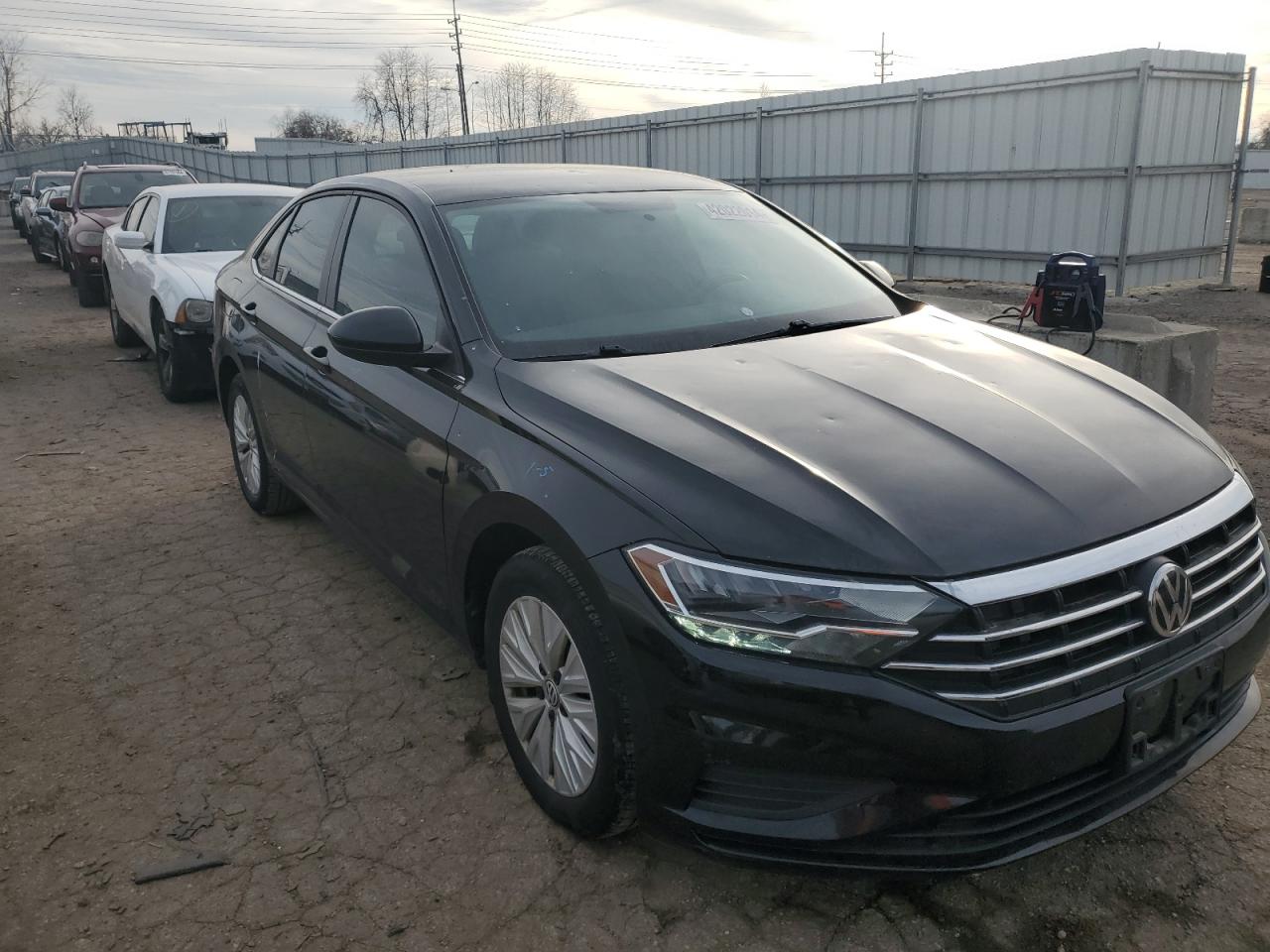 2019 Volkswagen Jetta - Image 4