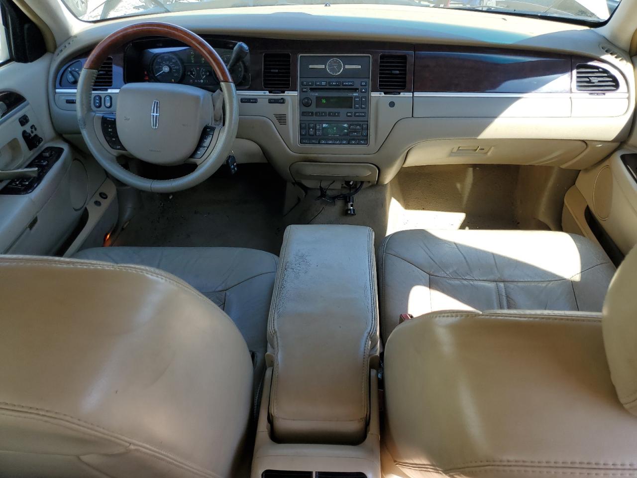 2007 Lincoln Town Car Signature Limited VIN: 1LNHM82V17Y620541 Lot: 43832974