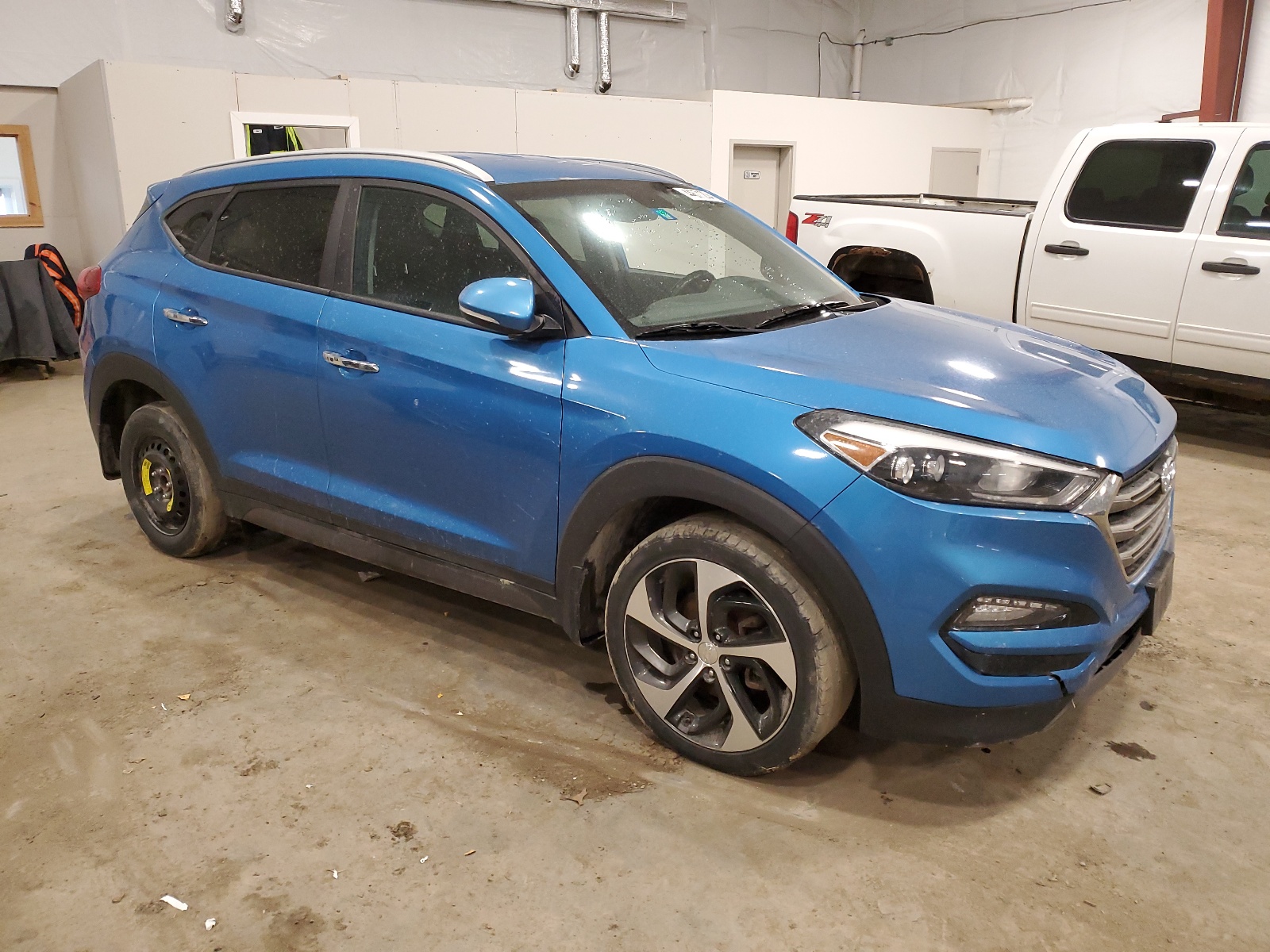 2016 Hyundai Tucson Limited vin: KM8J33A20GU172718