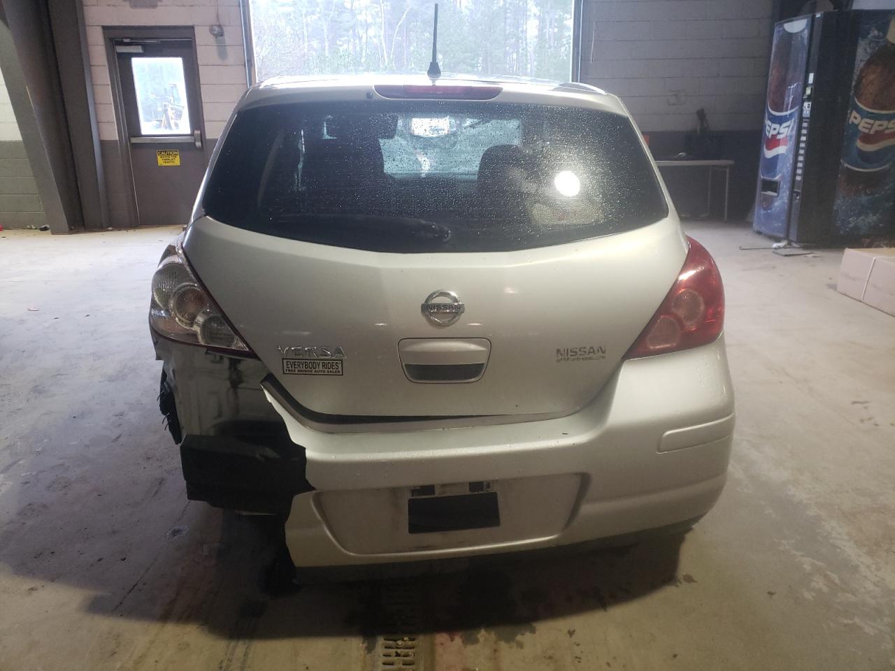 2011 Nissan Versa S VIN: 3N1BC1CP6BL389749 Lot: 43809554