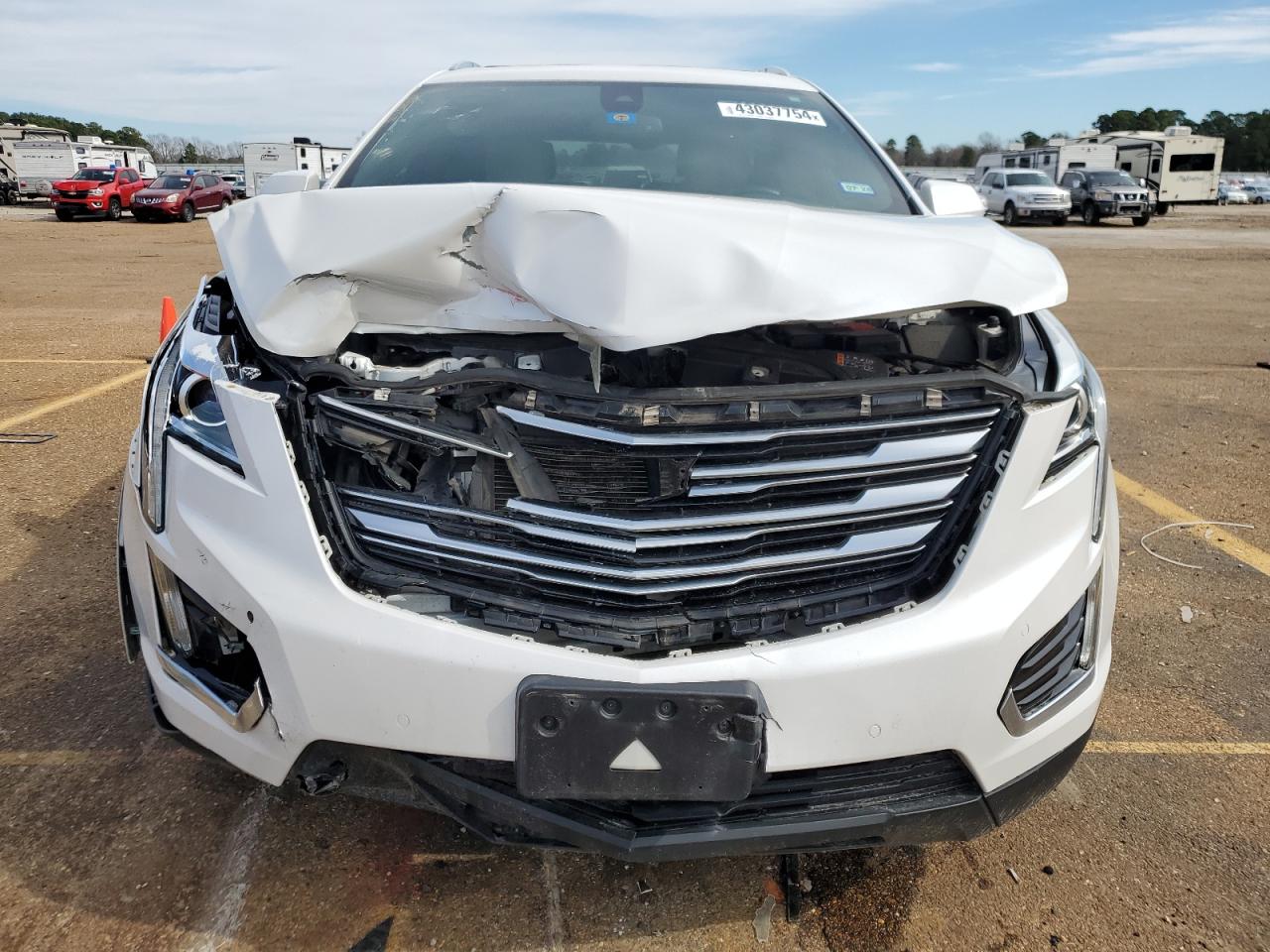 1GYKNBRS8HZ223558 2017 Cadillac Xt5 Luxury