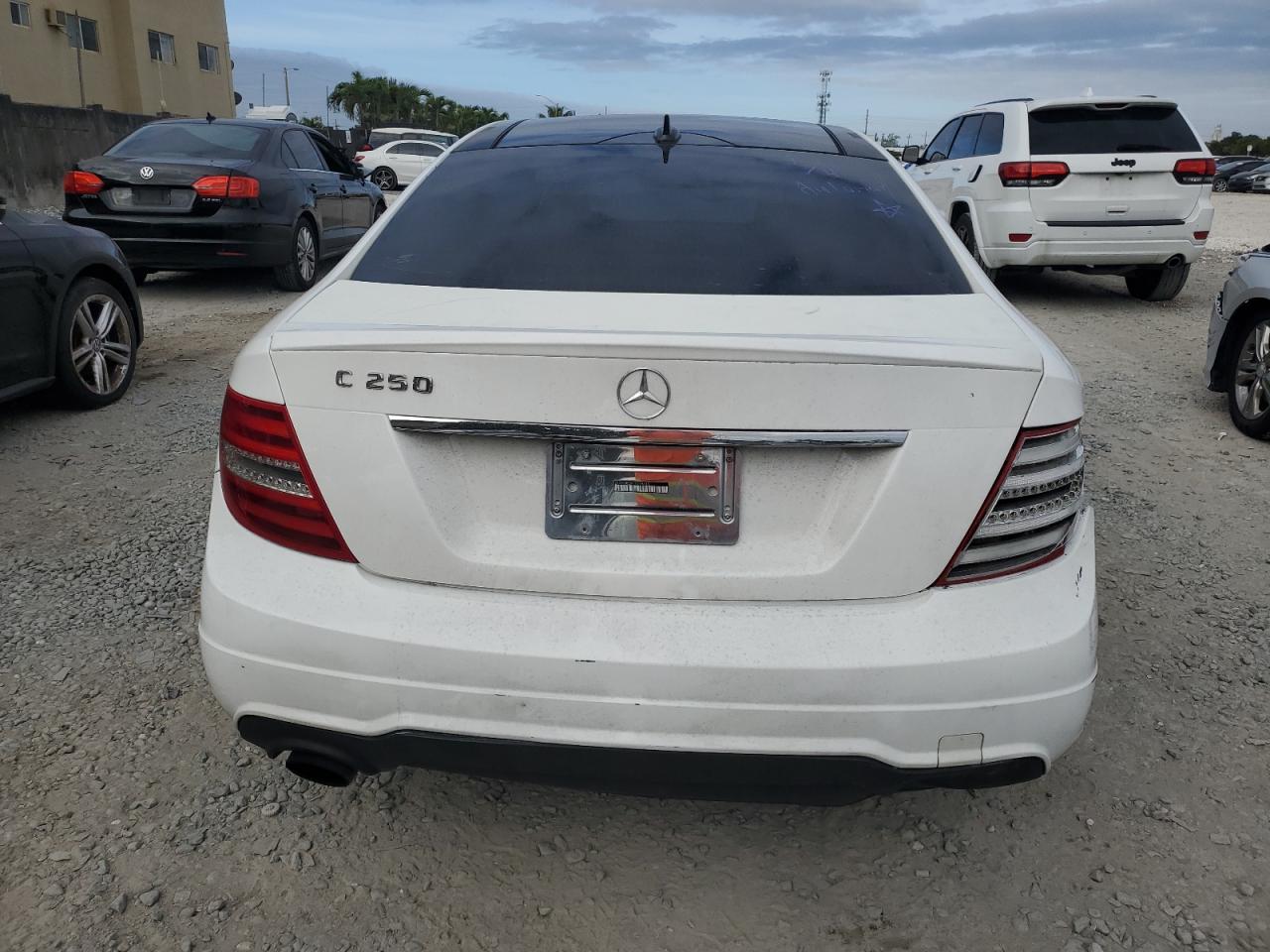 2013 Mercedes-Benz C 250 VIN: WDDGJ4HB6DF956035 Lot: 42019154