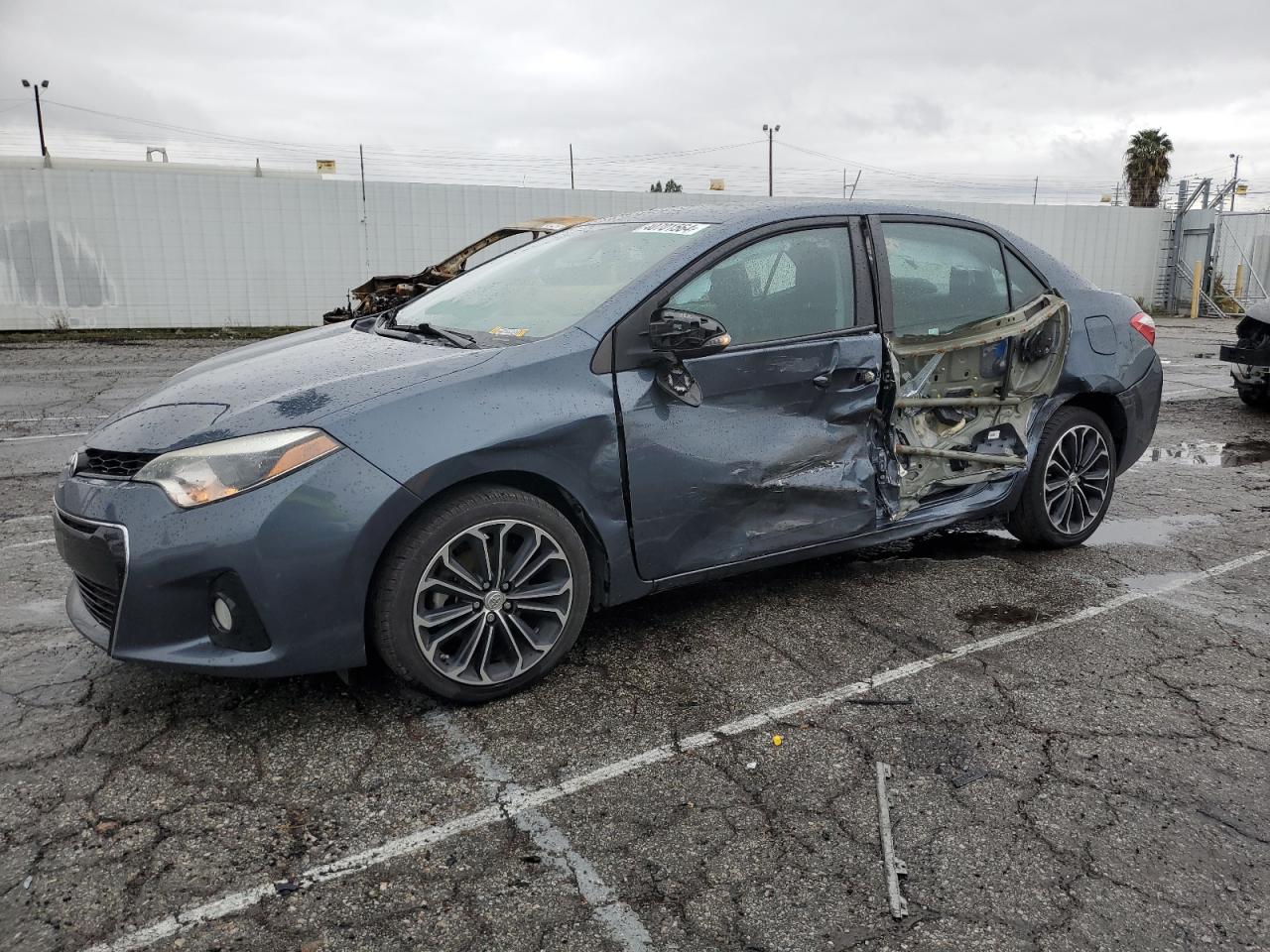 2015 Toyota Corolla L VIN: 2T1BURHE8FC419391 Lot: 40701564