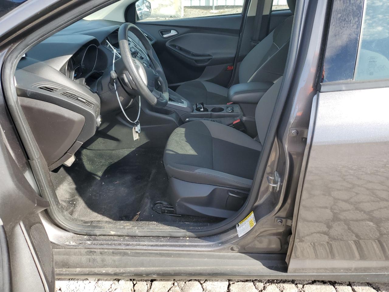 1FADP3F22EL285187 2014 Ford Focus Se