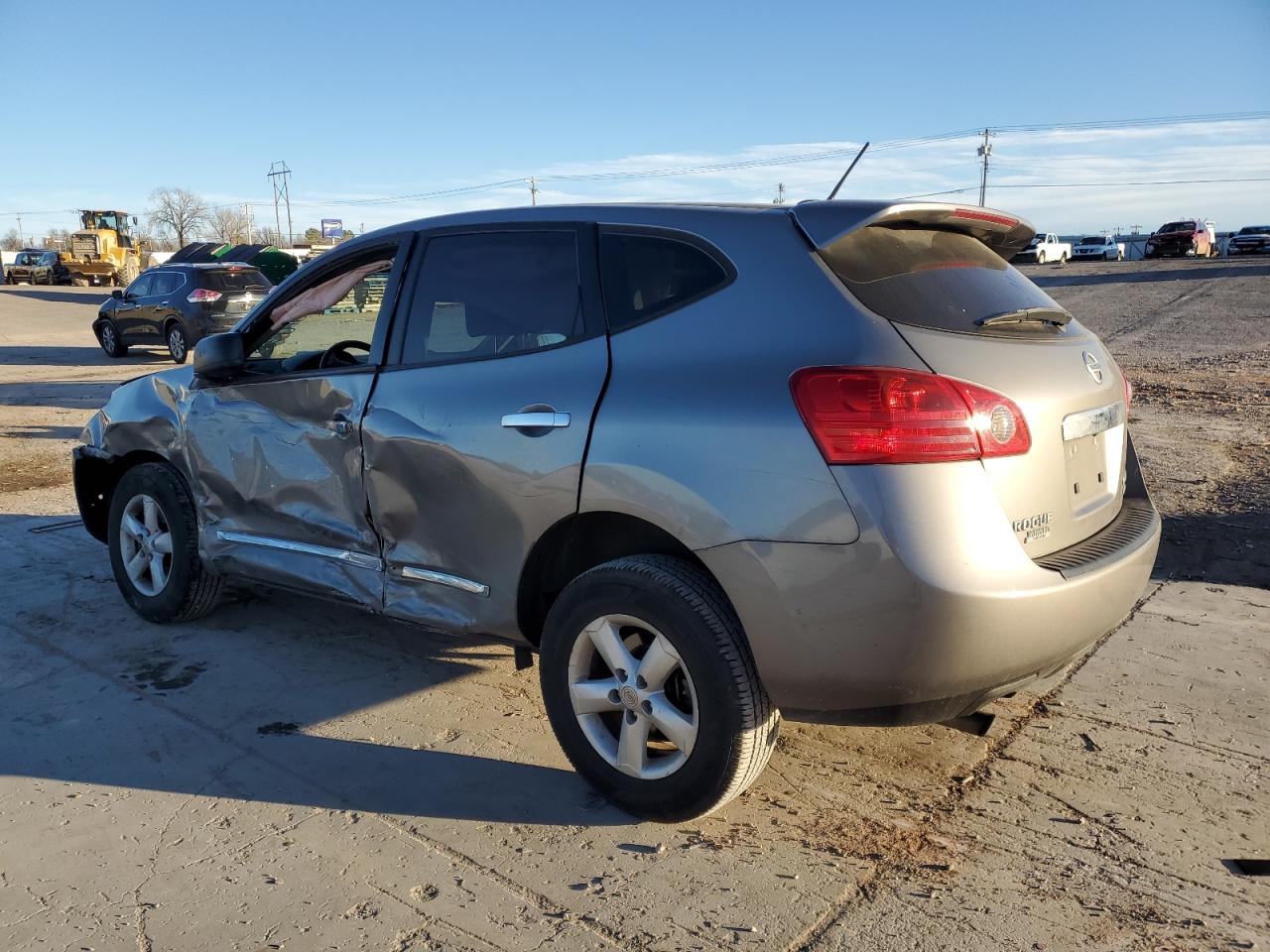 2012 Nissan Rogue - Image 2