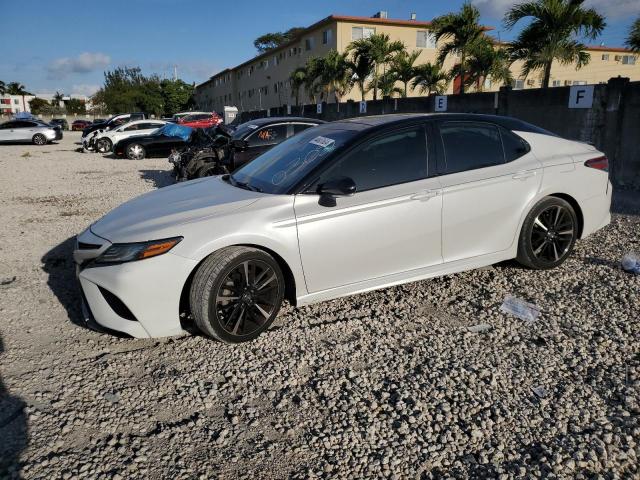 TOYOTA CAMRY 2019 Белый