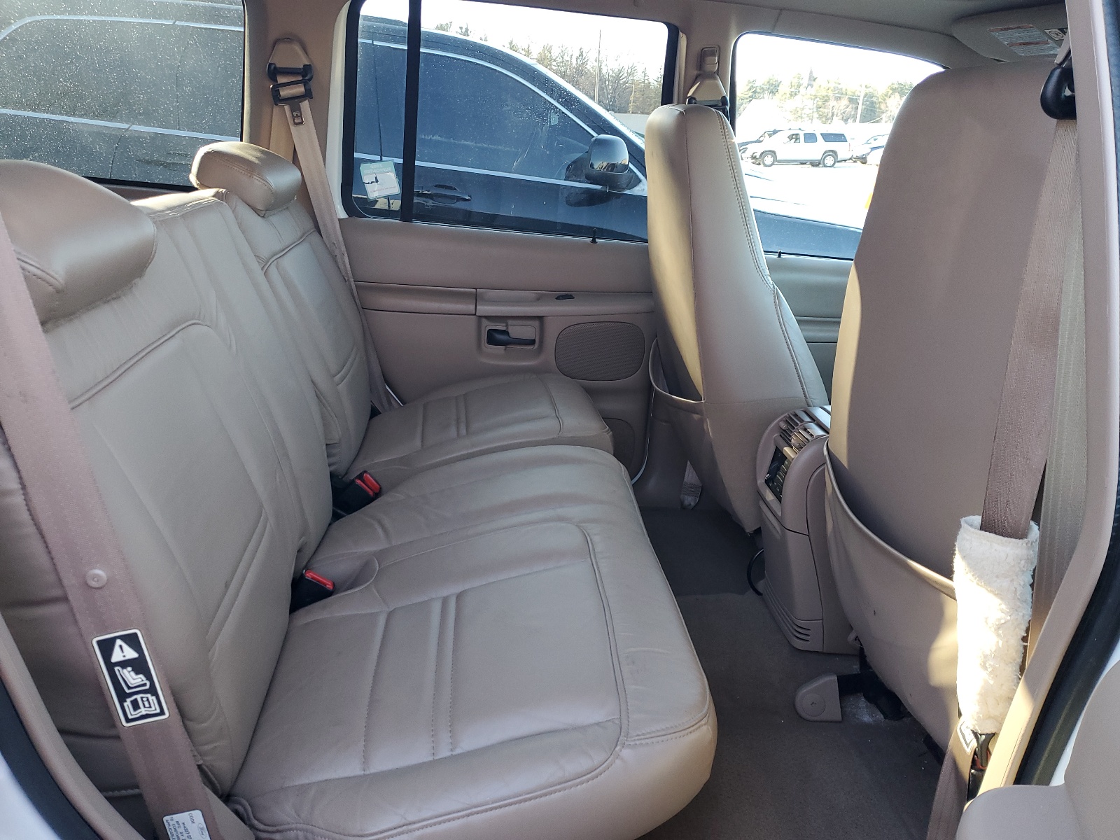 1FMZU34E7XZB03906 1999 Ford Explorer