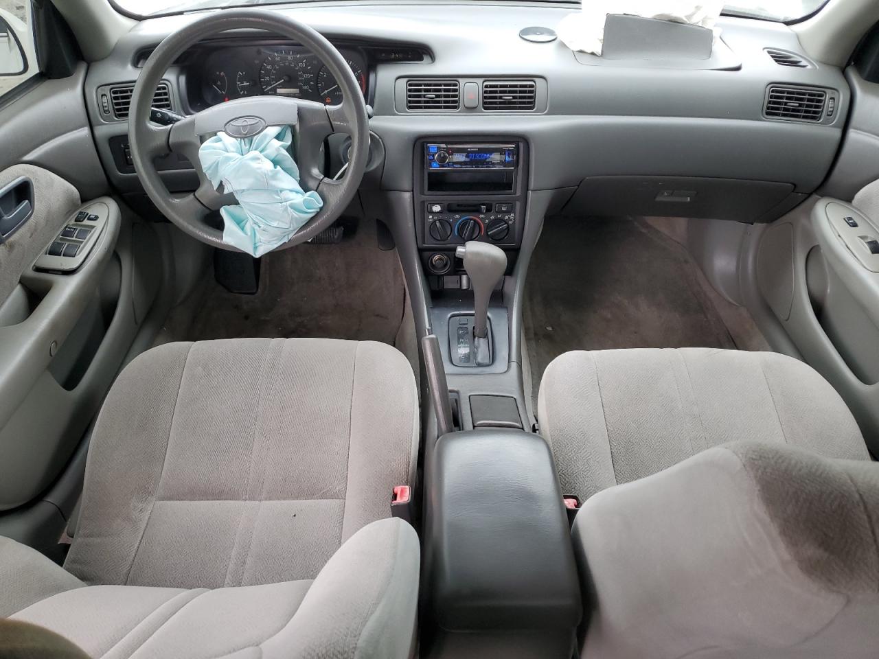 1999 Toyota Camry Ce VIN: 4T1BG22K5XU897958 Lot: 41094014