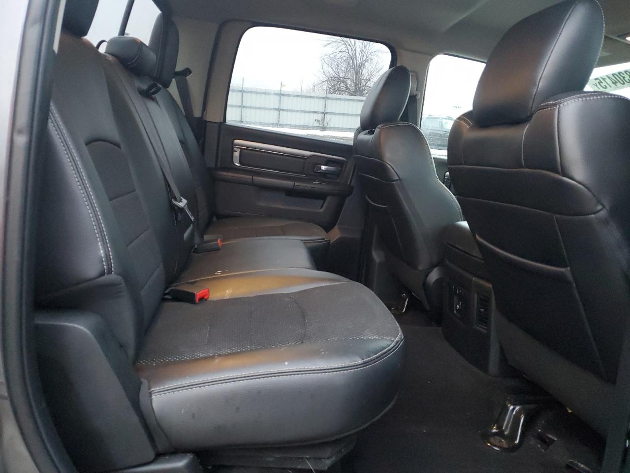 2018 RAM 1500 - Image 10