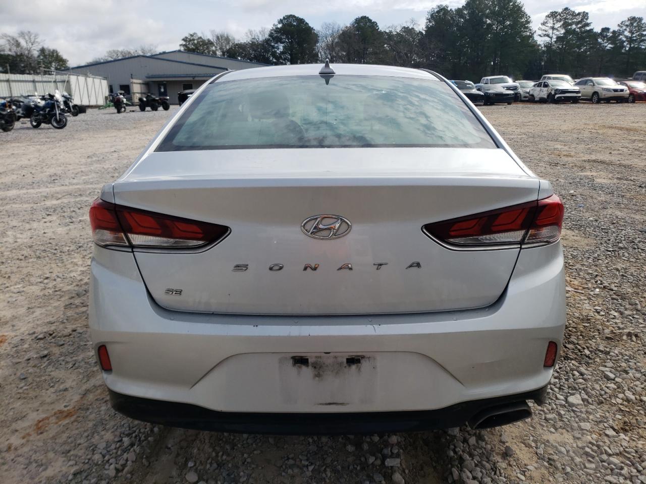 2018 Hyundai Sonata - Image 6