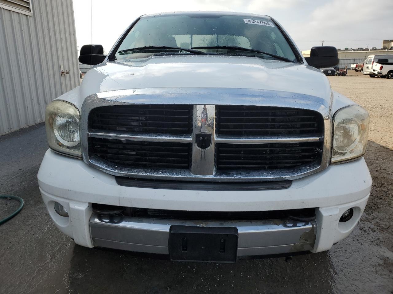 2006 Dodge RAM - Image 5