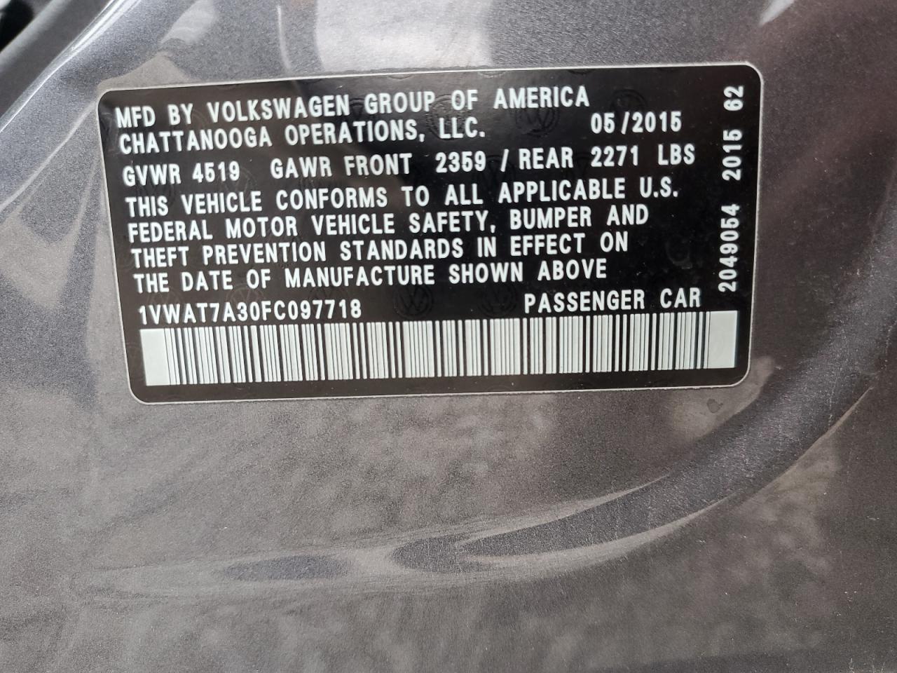 2015 Volkswagen Passat - Image 12