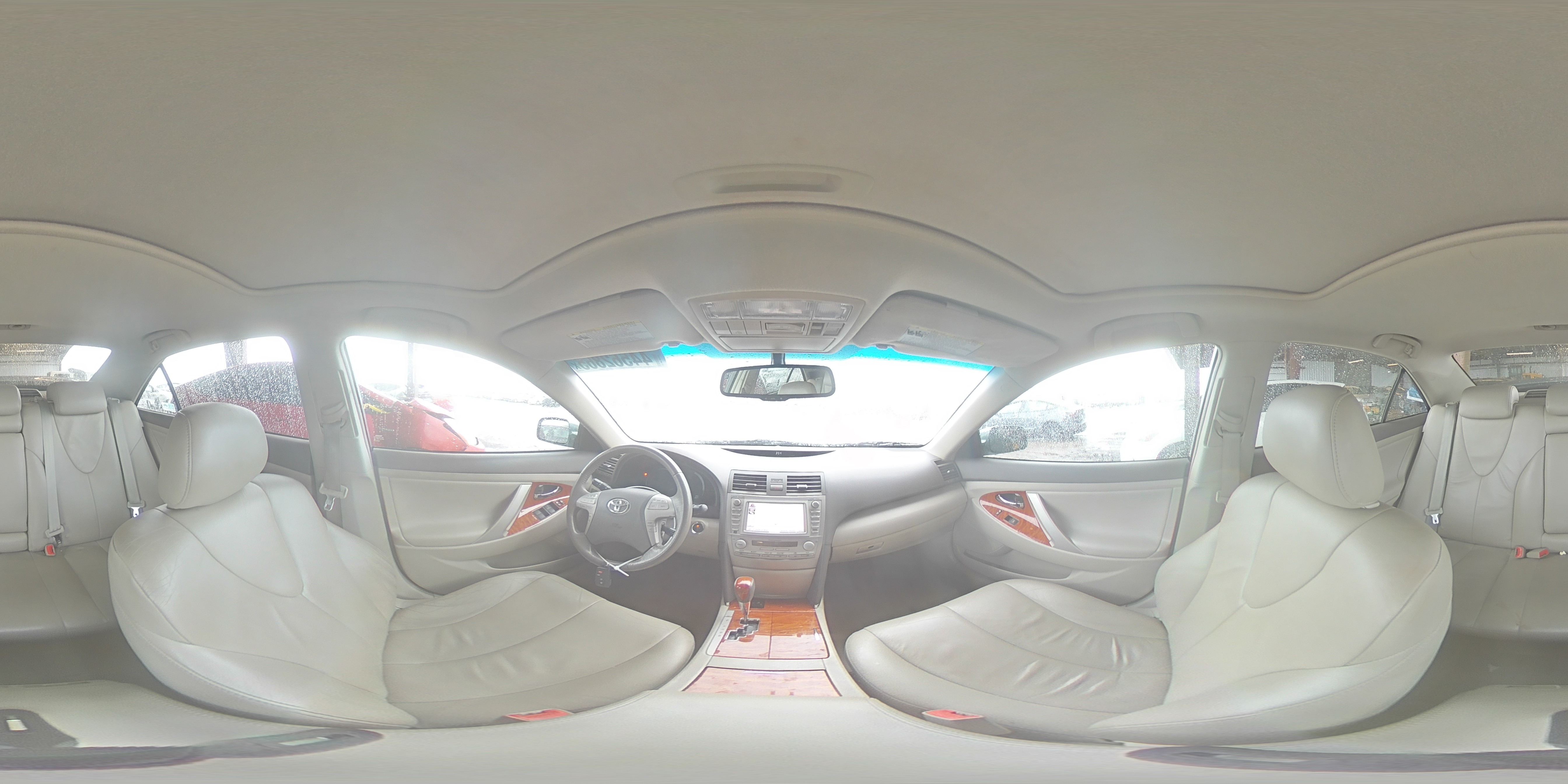 2011 Toyota Camry - Image 13