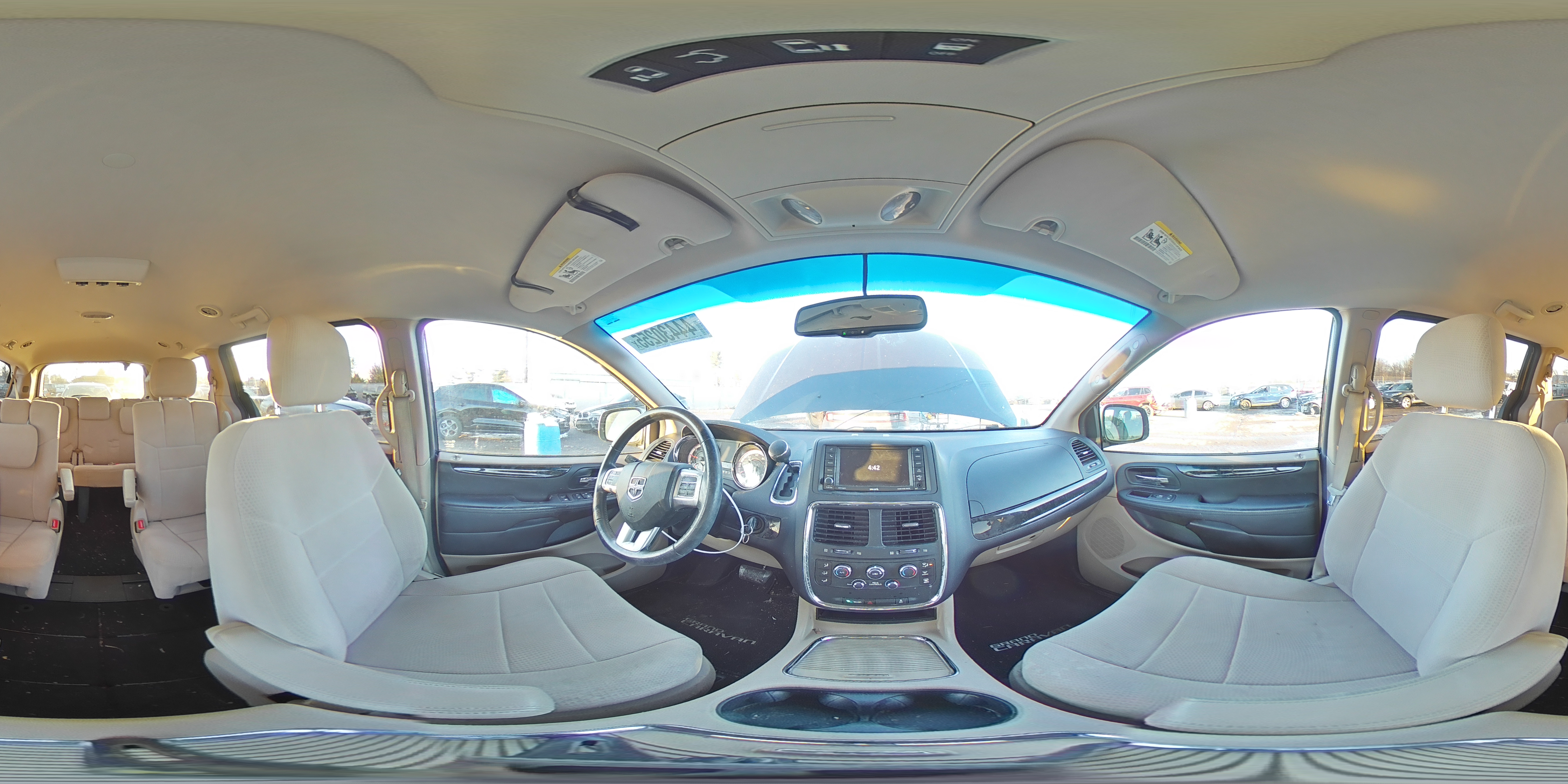 2013 Dodge Caravan - Image 14
