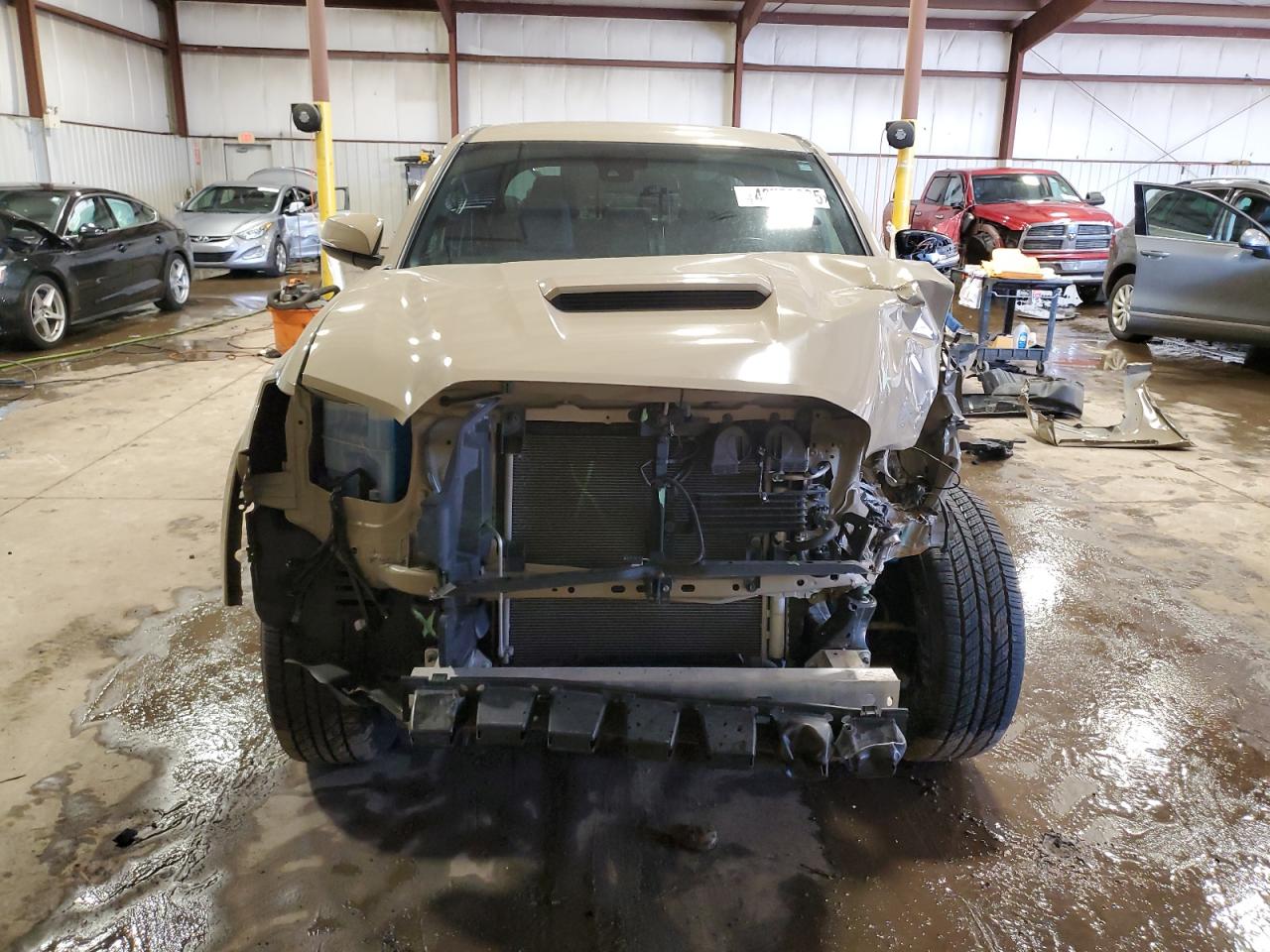 2019 Toyota Tacoma - Image 5