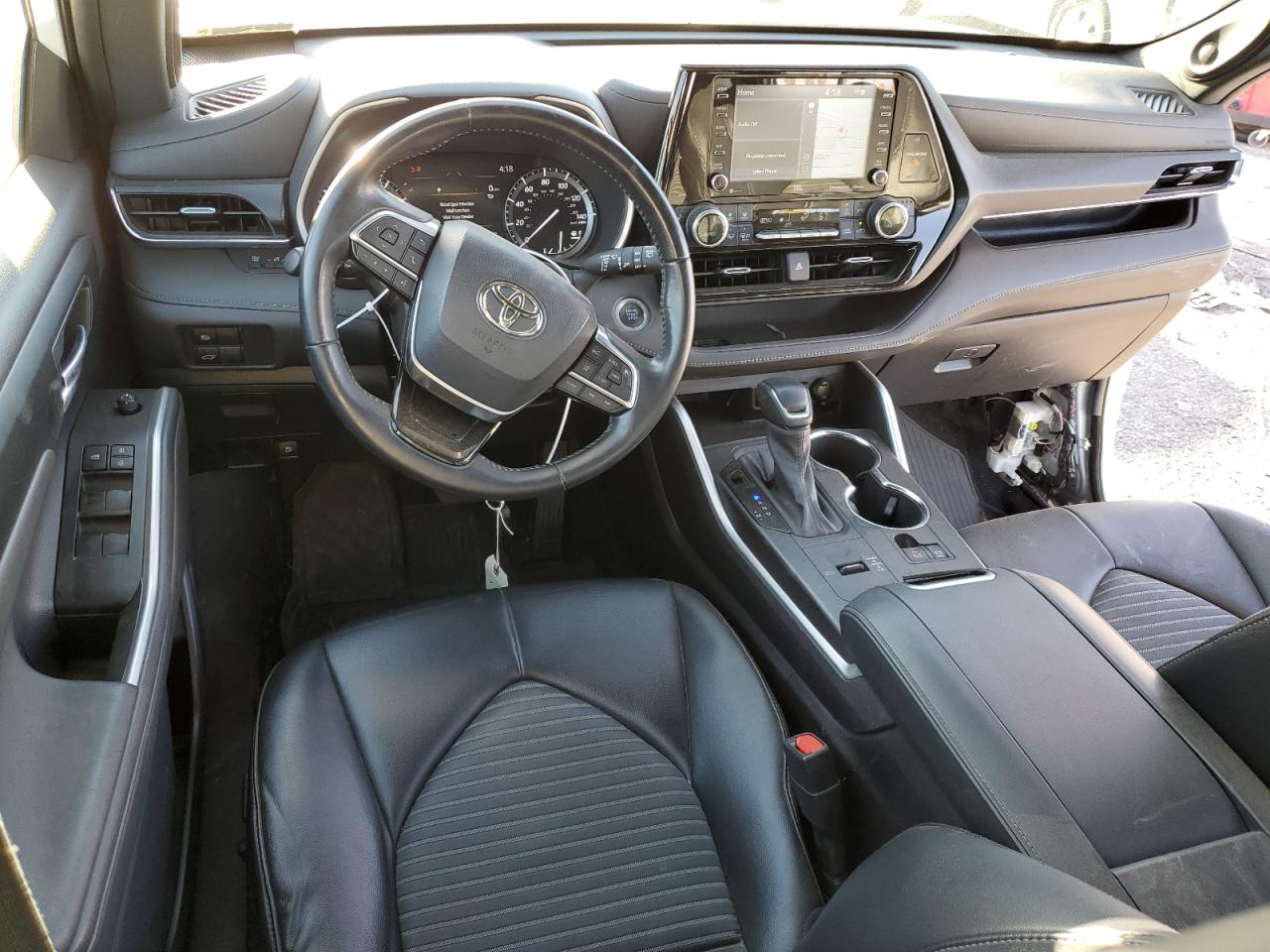 2021 Toyota Highlander - Image 8