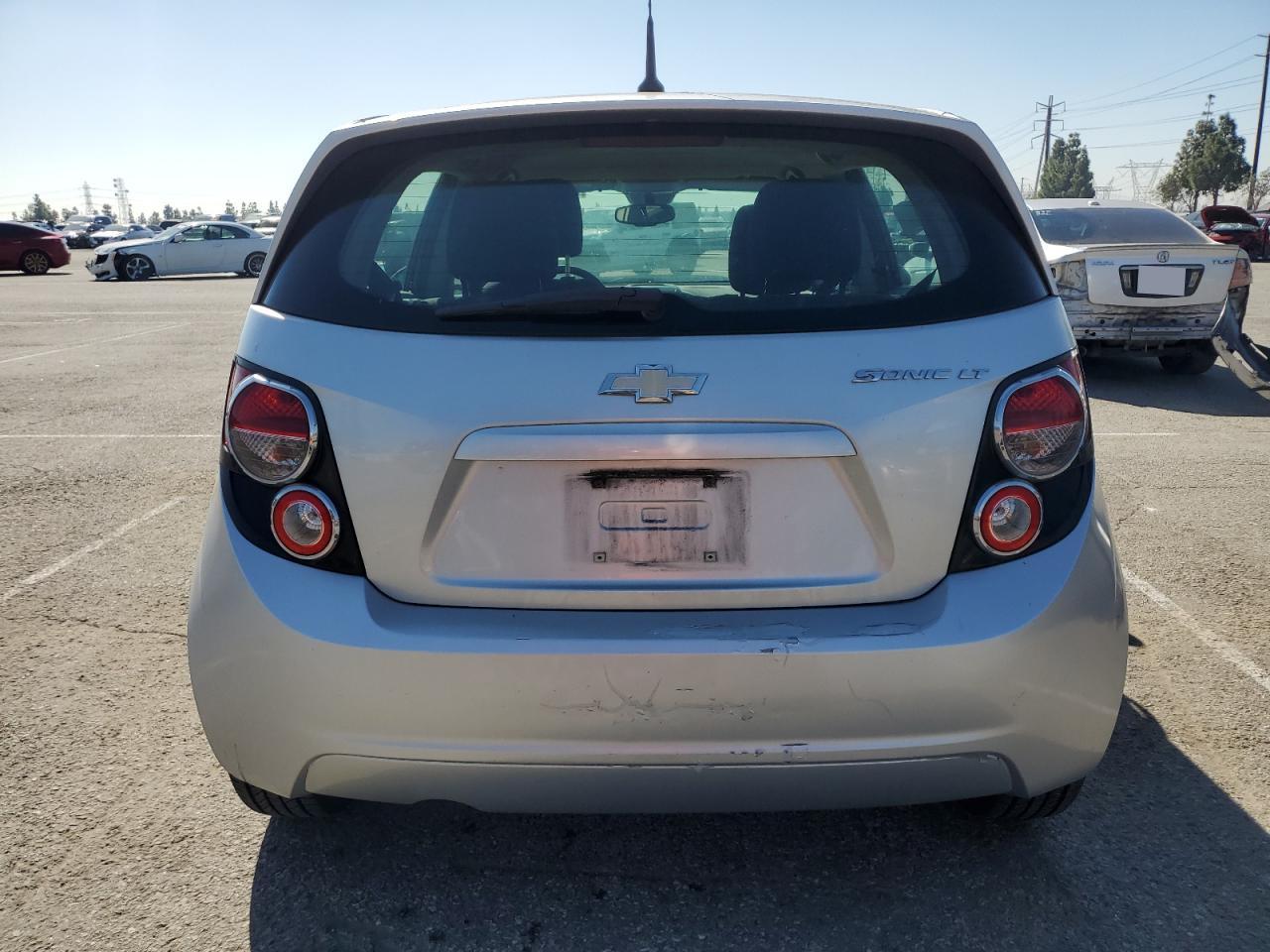 2013 Chevrolet Sonic - Image 6