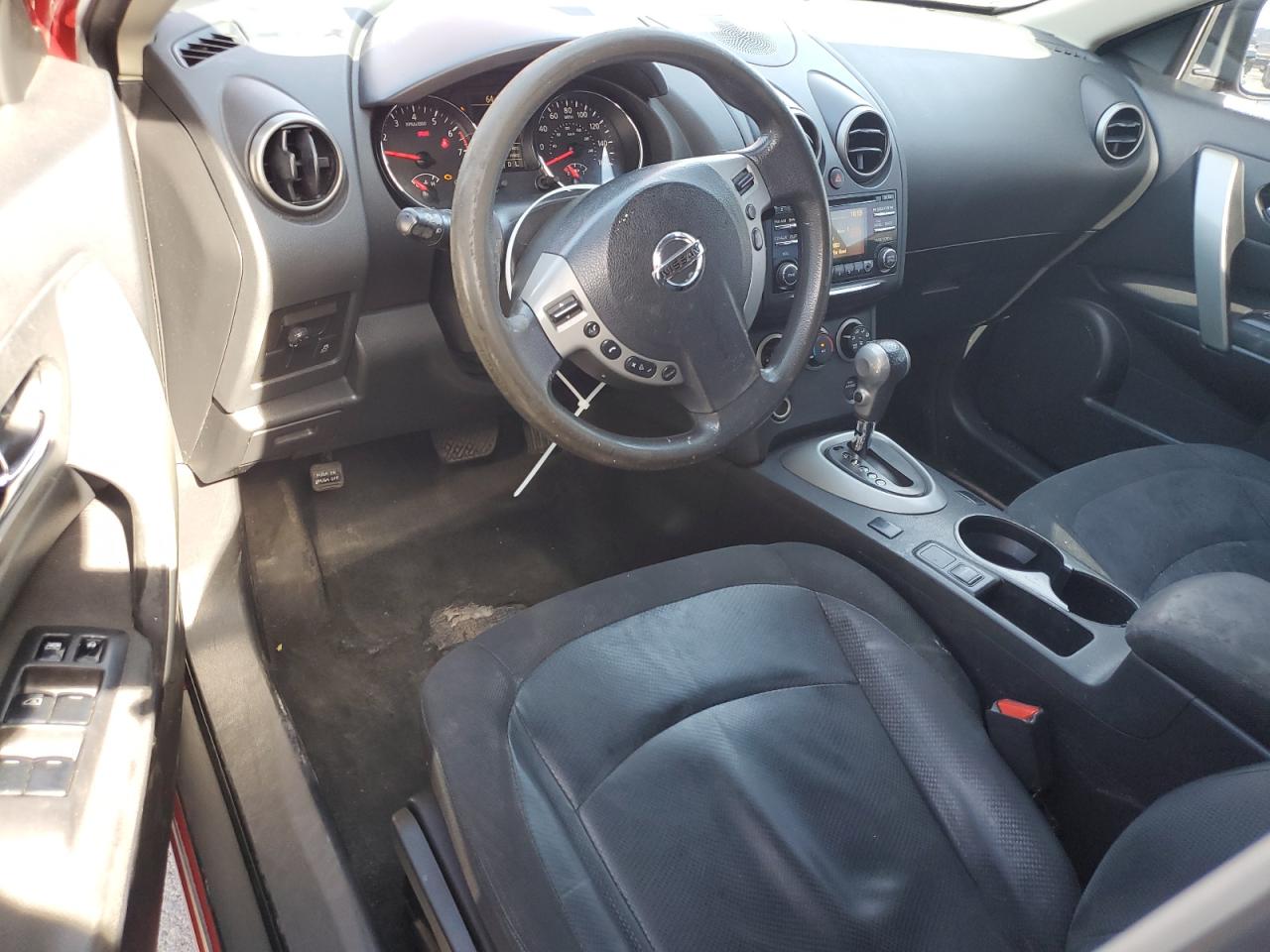2015 Nissan Rogue - Image 8