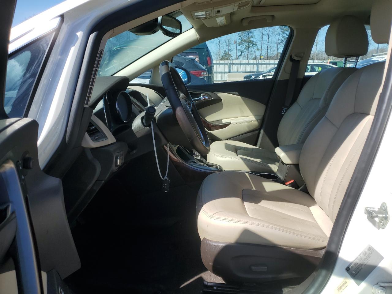 2014 Buick Verano - Image 7