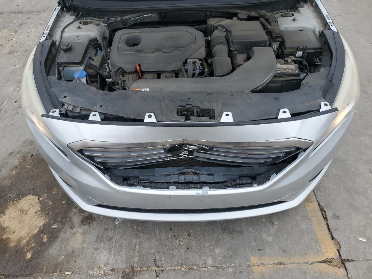 2017 Hyundai Sonata - Image 13