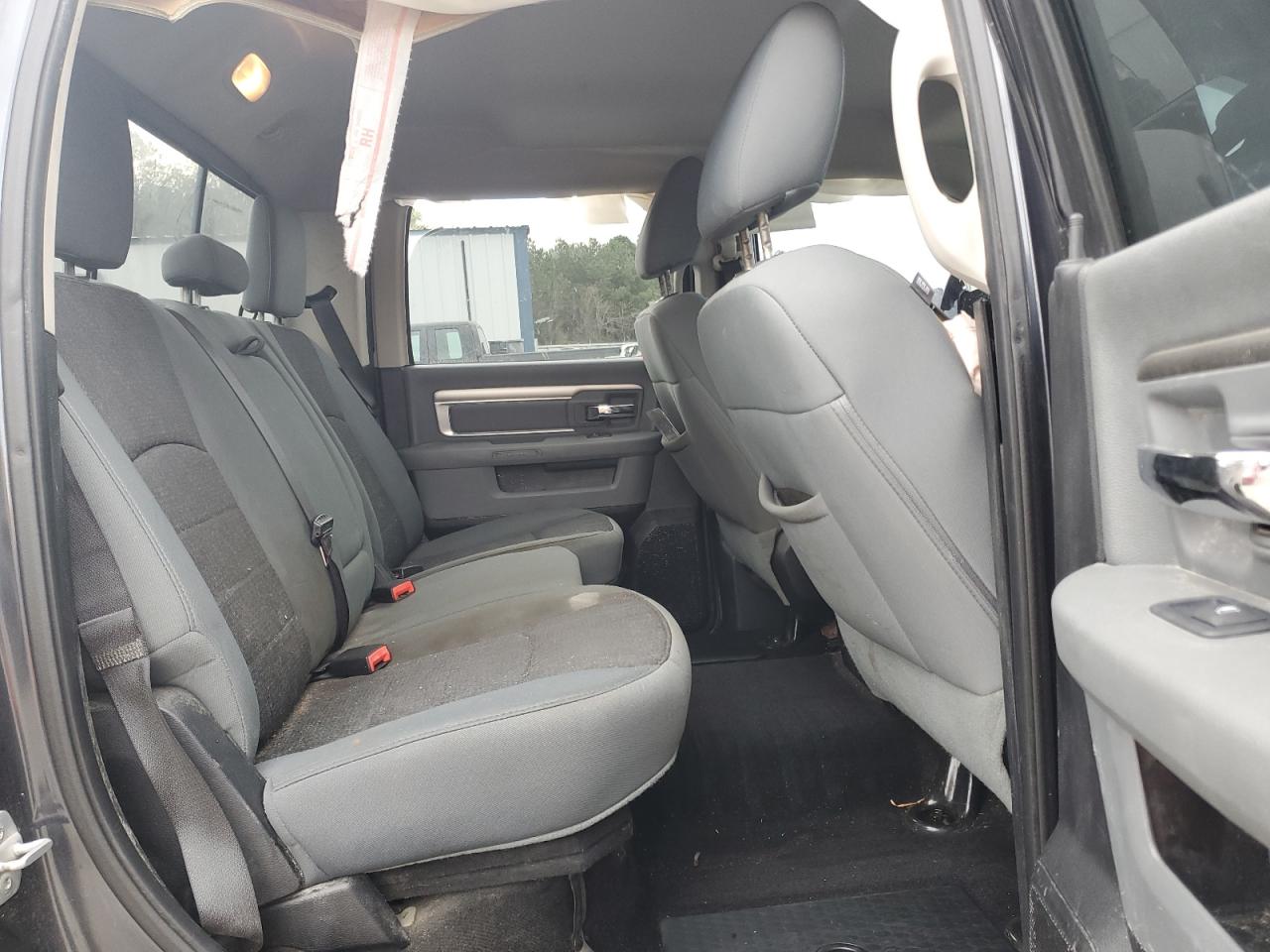 2014 RAM 1500 - Image 11