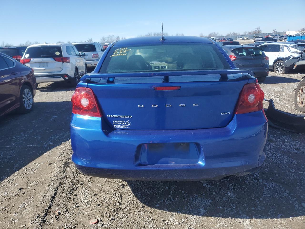 2013 Dodge Avenger - Image 6