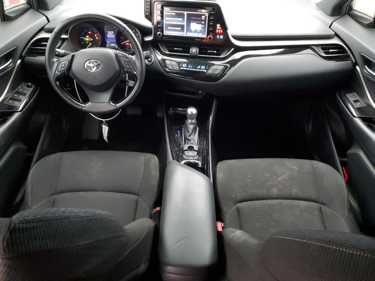 JTNKHMBX6K1054558 TOYOTA C-HR 2019