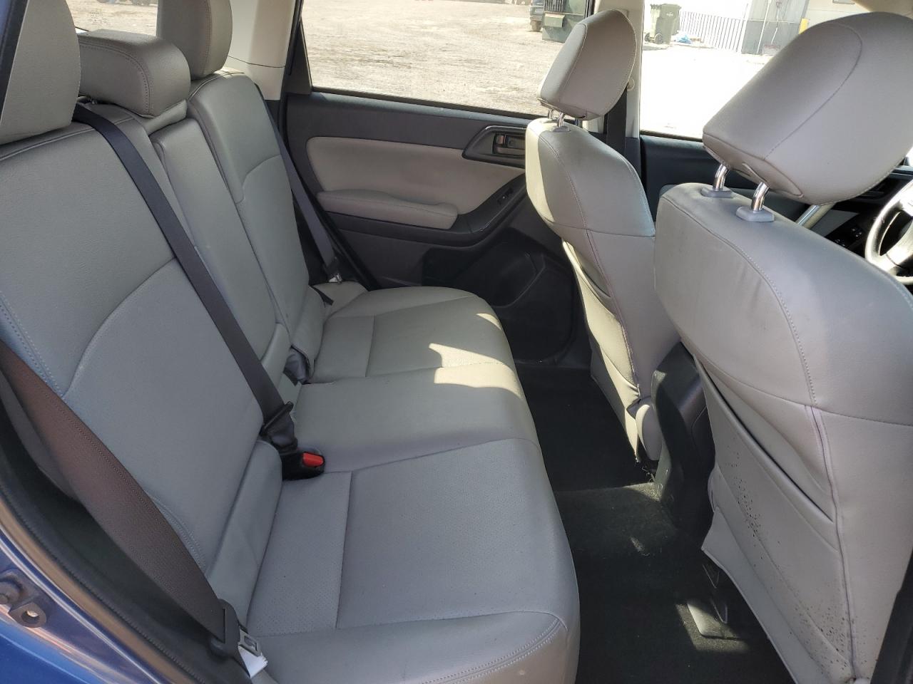 2016 Subaru Forester - Image 11