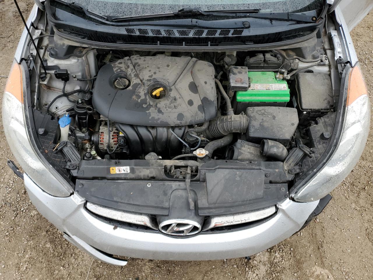 2013 Hyundai Elantra - Image 12