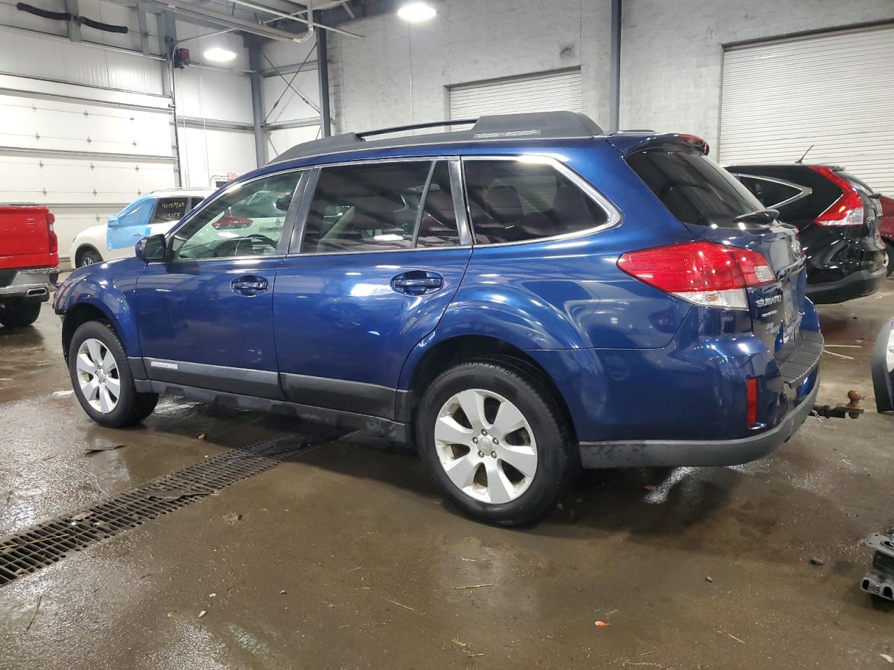 2011 Subaru Outback - Image 2