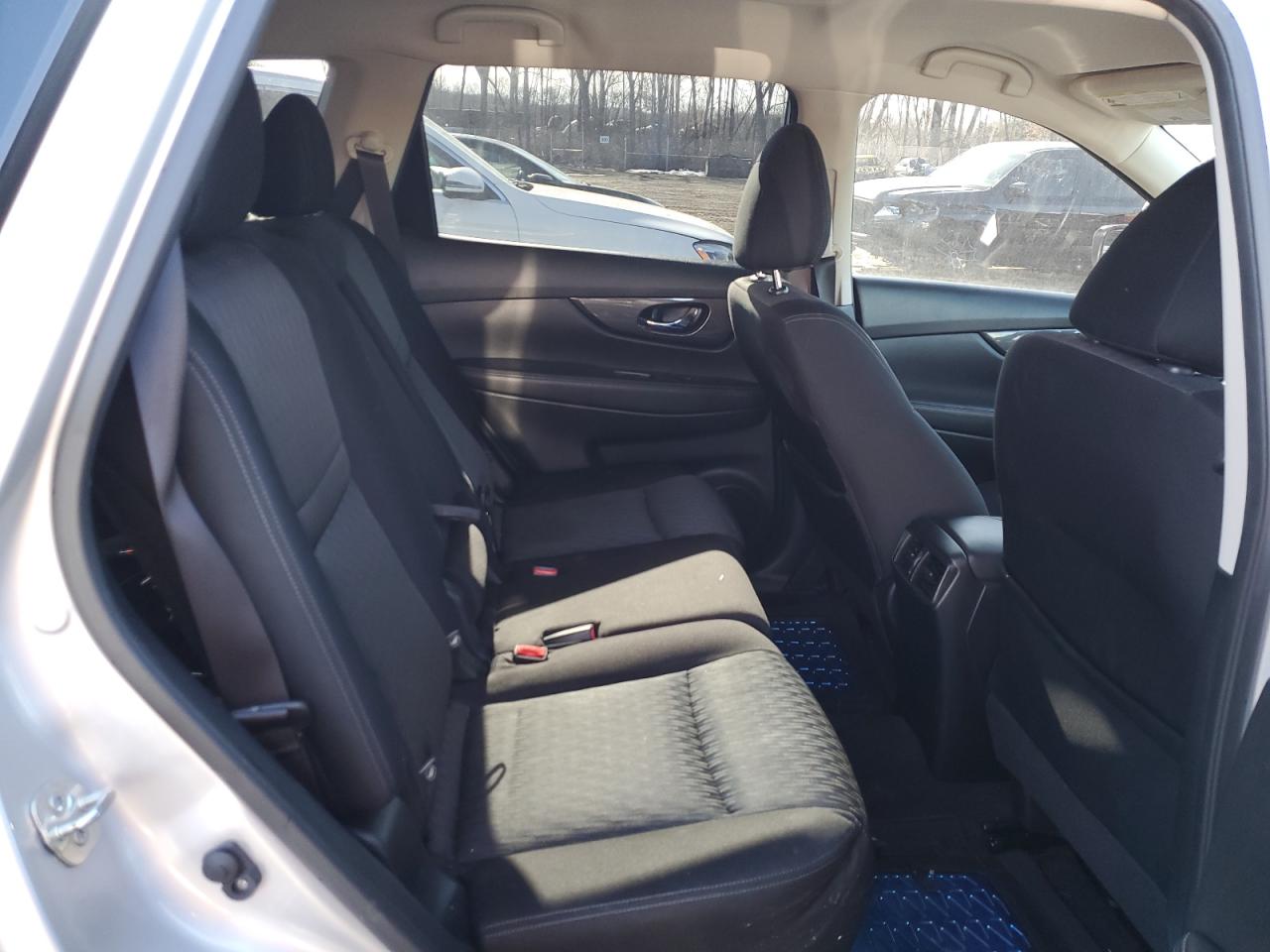 2020 Nissan Rogue - Image 10