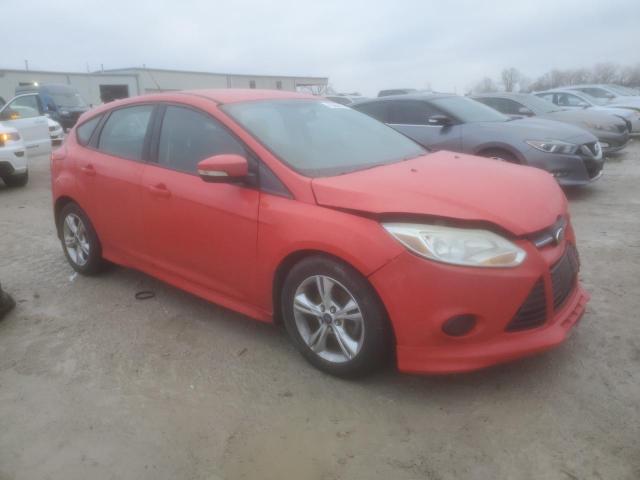 Хэтчбеки FORD FOCUS 2014 Красный