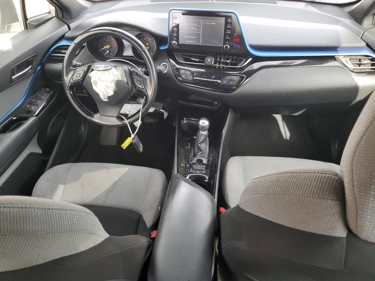 JTNKHMBX7K1045108 TOYOTA C-HR 2019