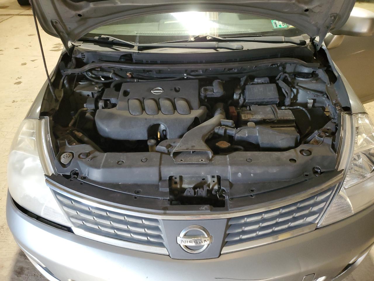 2009 Nissan Versa - Image 12