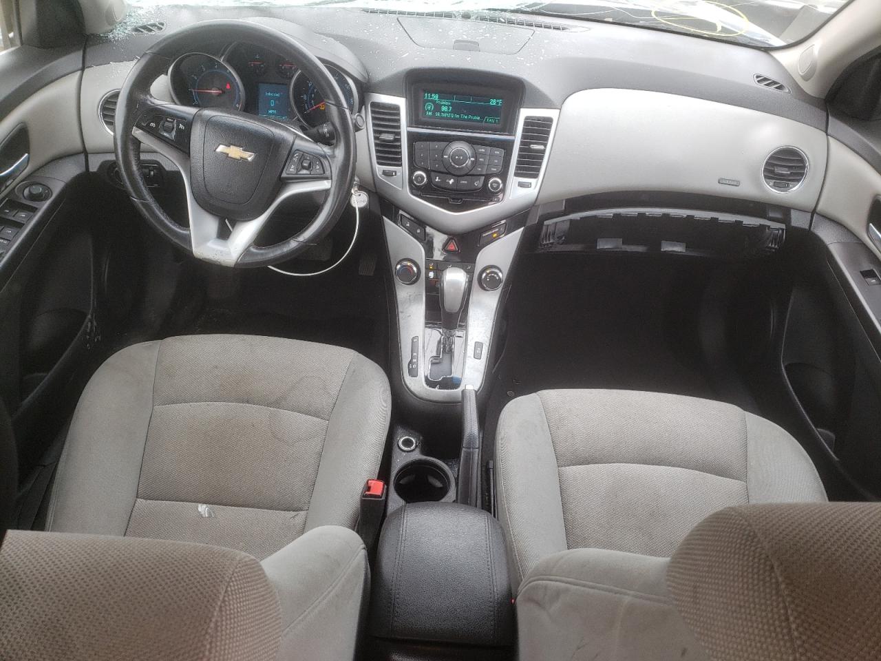 2012 Chevrolet Cruze - Image 8