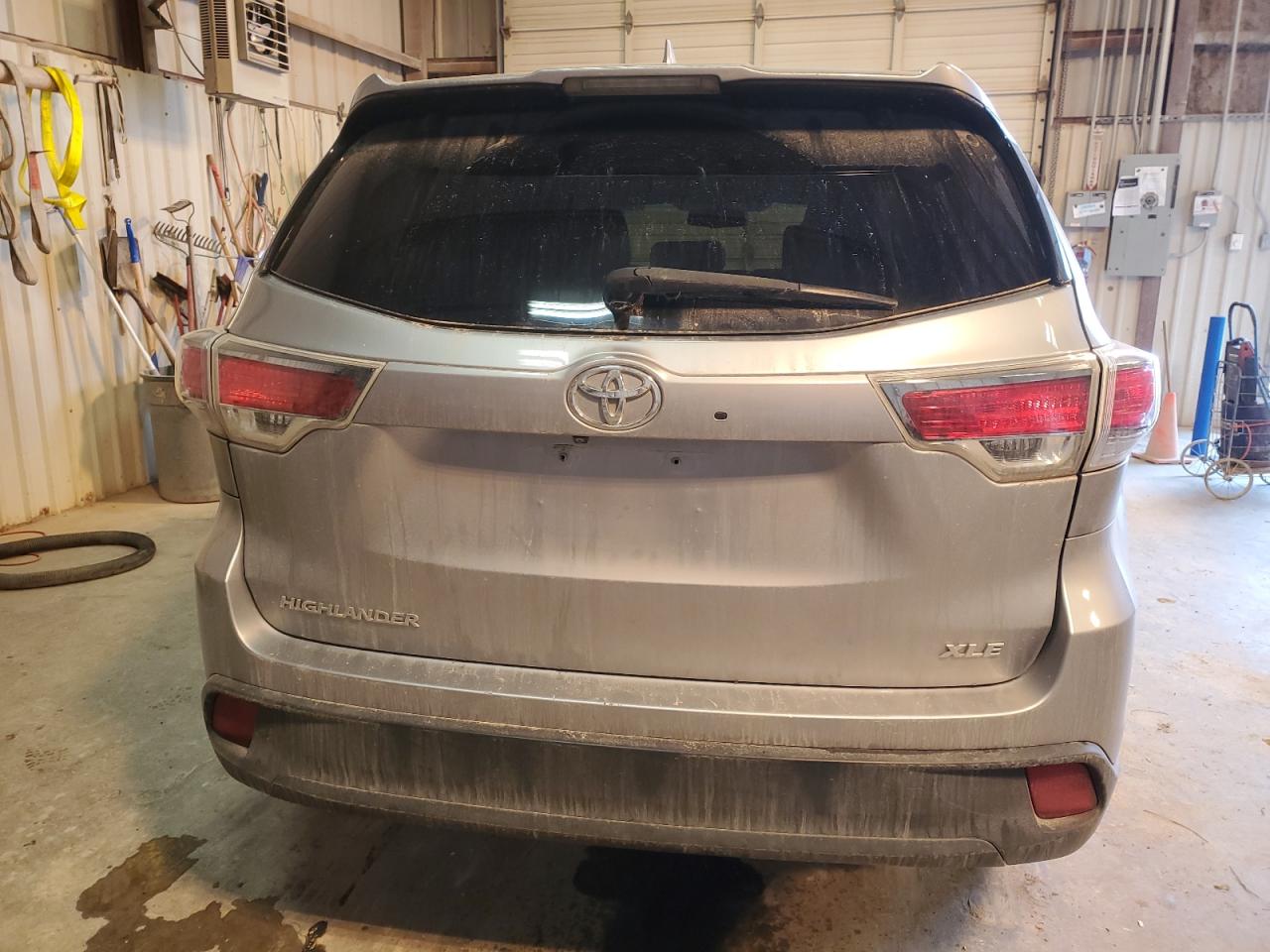 2015 Toyota Highlander - Image 6
