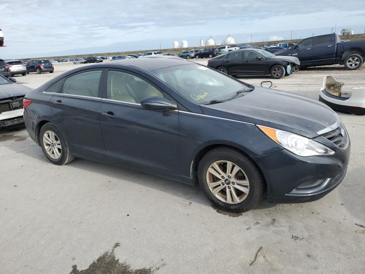 2012 Hyundai Sonata - Image 4