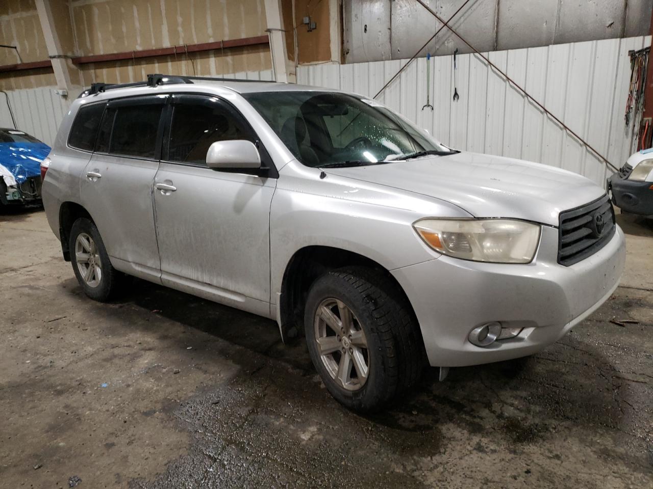 2010 Toyota Highlander - Image 4