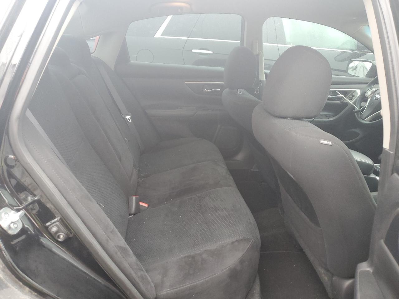 2015 Nissan Altima - Image 10