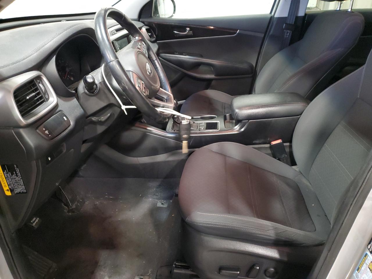 2017 Kia Sorento - Image 7